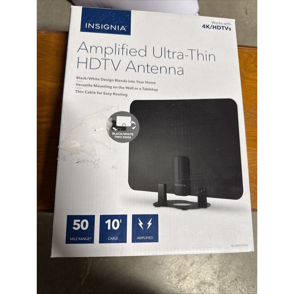 Indoor HDTV Antenna Insignia NS-ANT500HA Amplified Ultra-Thin  50 Mile Range